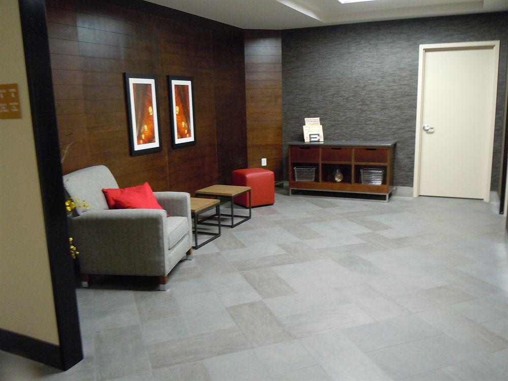 Four Points By Sheraton Edmundston Hotel & Conference Center Zewnętrze zdjęcie
