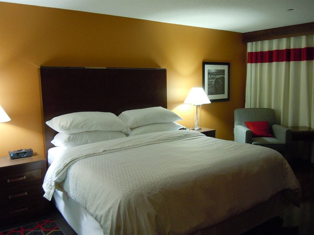 Four Points By Sheraton Edmundston Hotel & Conference Center Zewnętrze zdjęcie