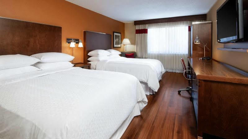Four Points By Sheraton Edmundston Hotel & Conference Center Zewnętrze zdjęcie